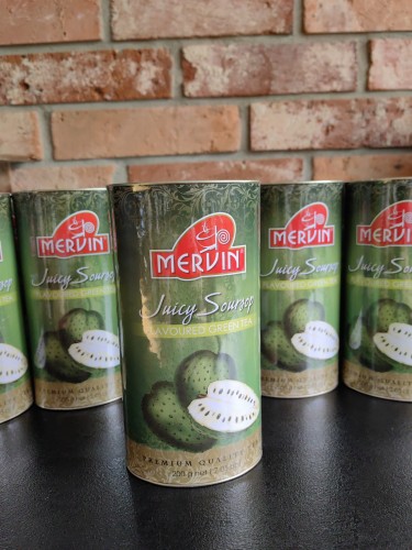 Zielona herbata liściasta o smaku gravioli Mervin Juicy Soursop 200g