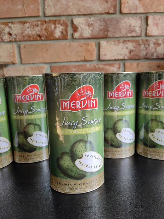 Zielona herbata liściasta o smaku gravioli Mervin Juicy Soursop 200g